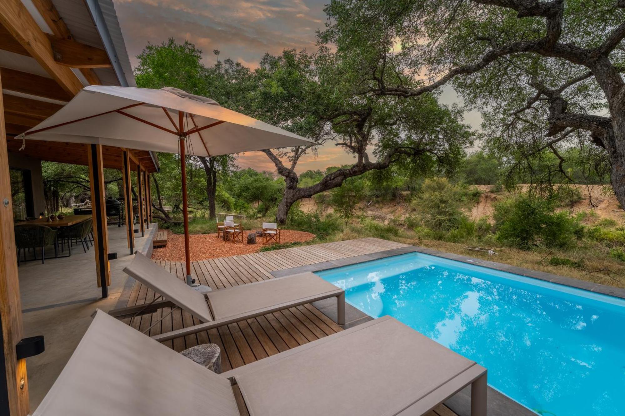 Villa Nomads Den Private With Heated Pool On Wildlife Estate Riverbed *